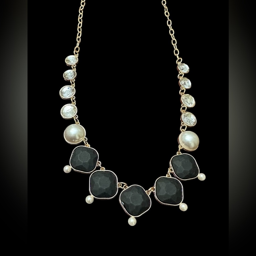 Isaac Mizrahi pearl, black, and rhinestone necklace‎ NWT